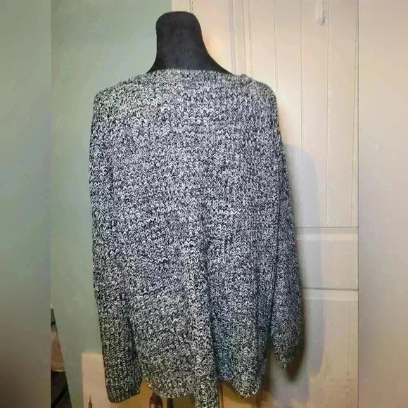 Hannah kitted long sleeve sweater size large - Picture 4 of 6